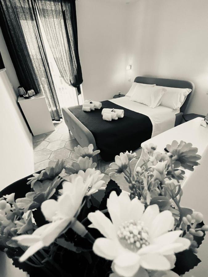 Fior Dei Carmeliti Centre Hotel Тропеа Екстериор снимка